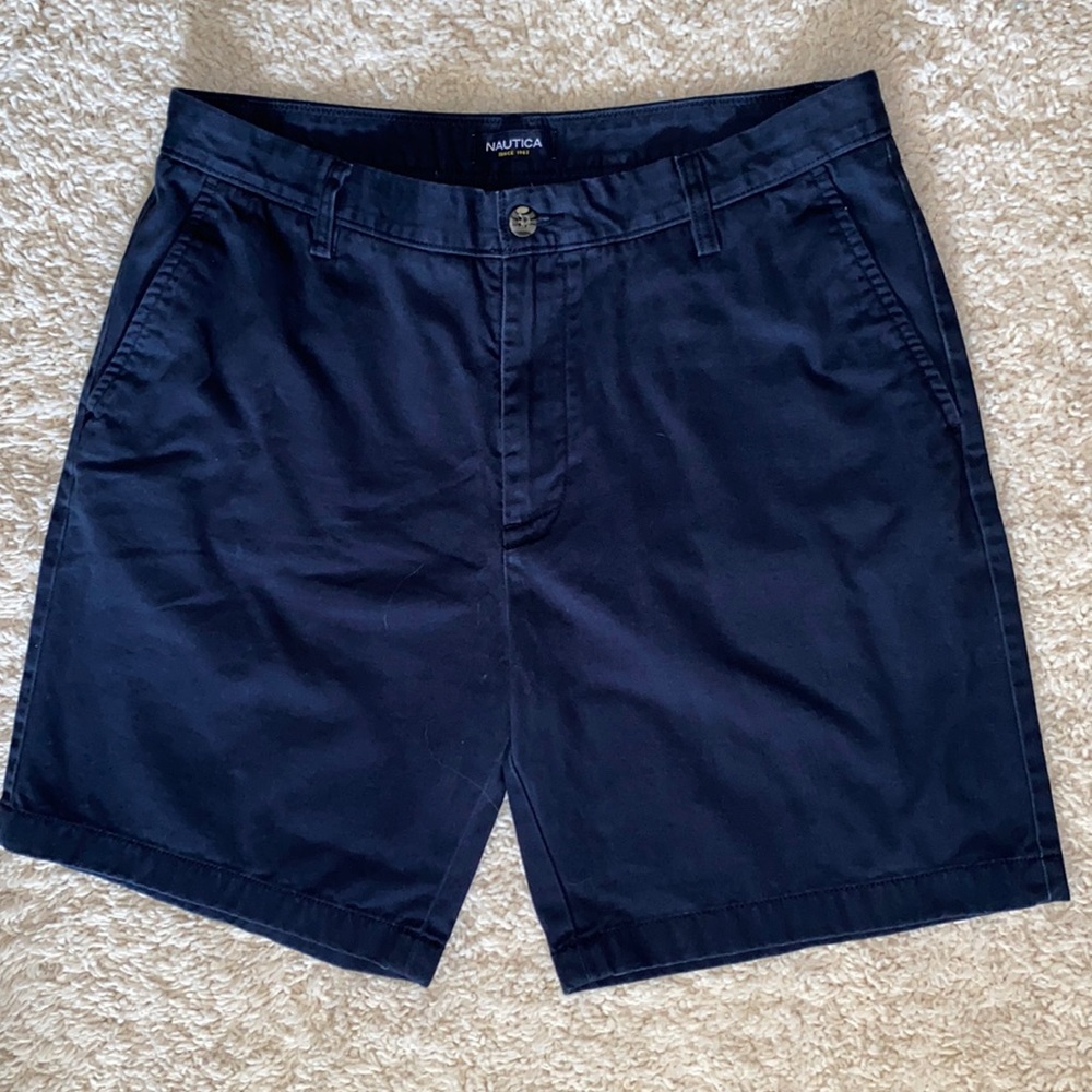 Nautica mens dark blue shorts like new!!!